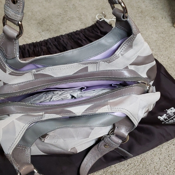 Purse - Picture 2 of 3